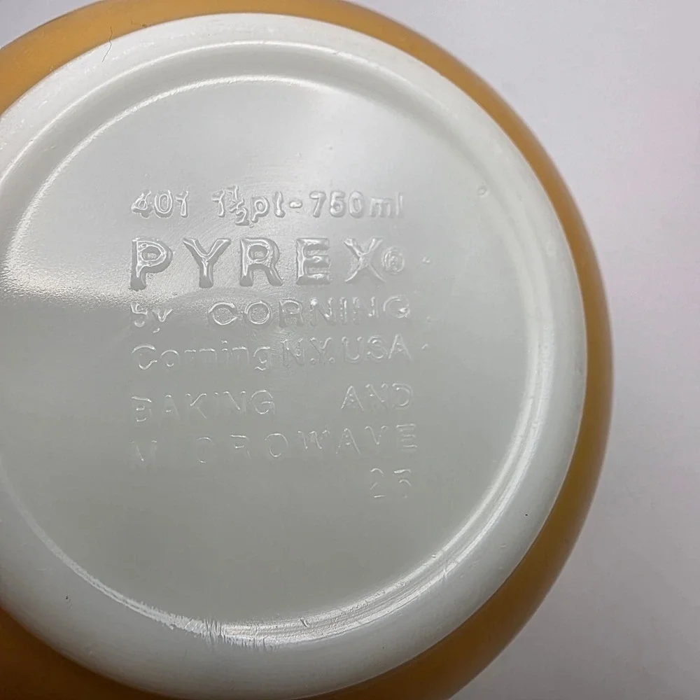 Vintage Pyrex Butterfly‎ Gold Nesting Mixing Bowl Set of 3 Milk Glass MCM 70s